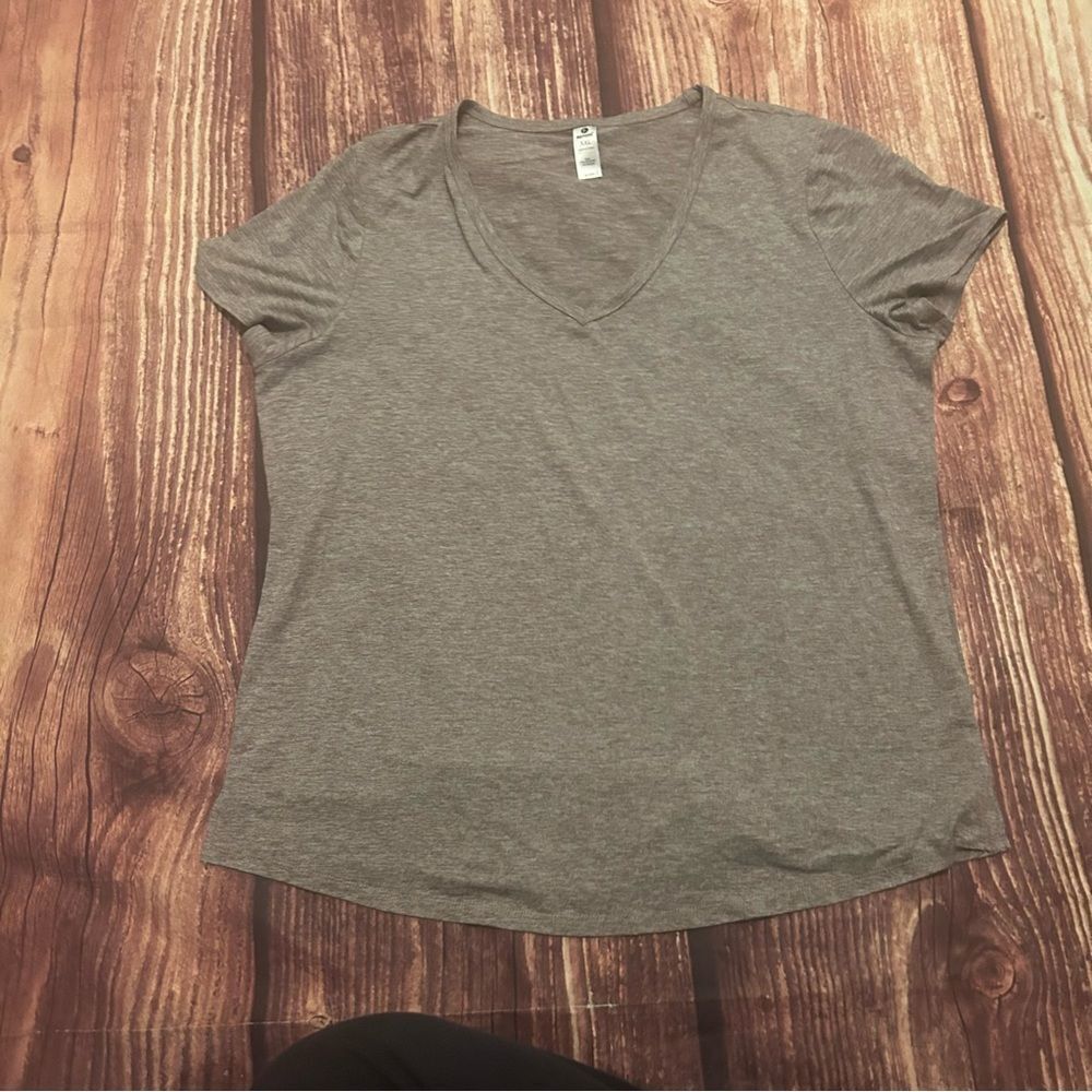 Women’s 90 Degree by Reflex Brown V Neck Tee size XXL